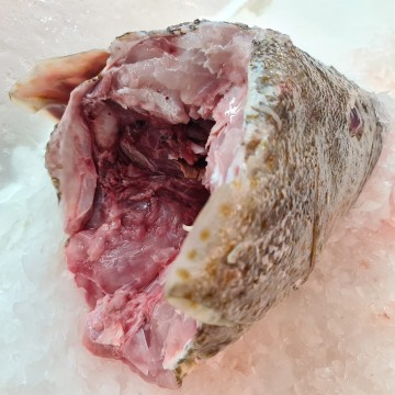 RARE DEALS! Huge Grouper Head 石斑鱼头 (half a head, 半个头) (Refer Description) RARE DEALS! Huge Grouper Head 石斑鱼头 (half a head, 半个头) (Refer Description)